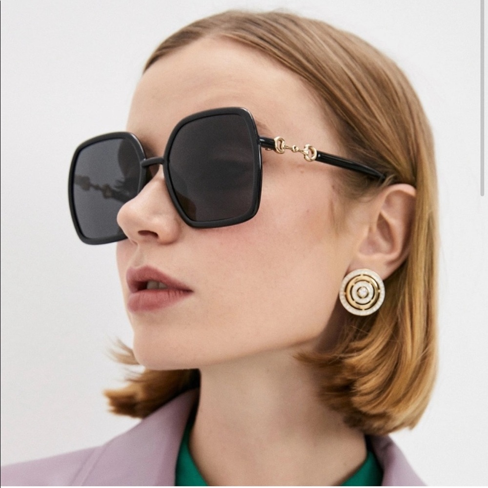 Gucci
Women's Black/Grey Horsebit Square Sunglasses GG0890SA